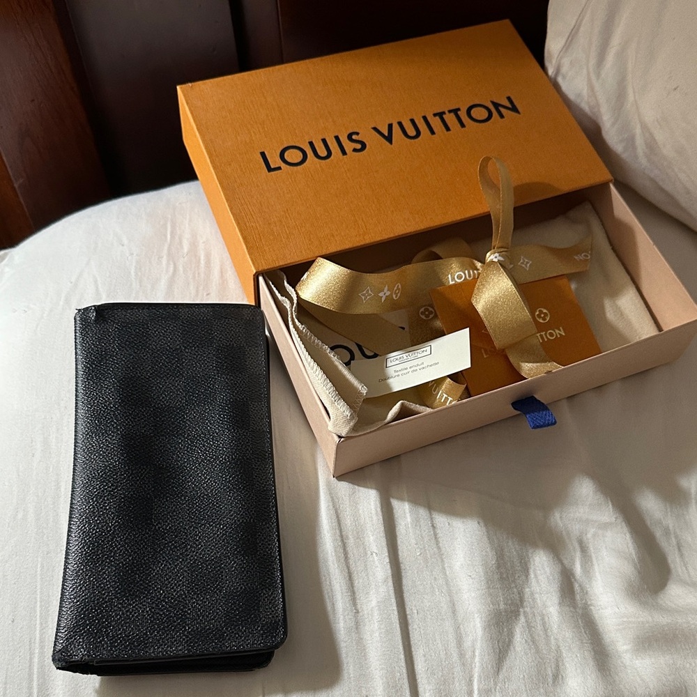 Louis Vuitton Black Checkered Key & Card Holder